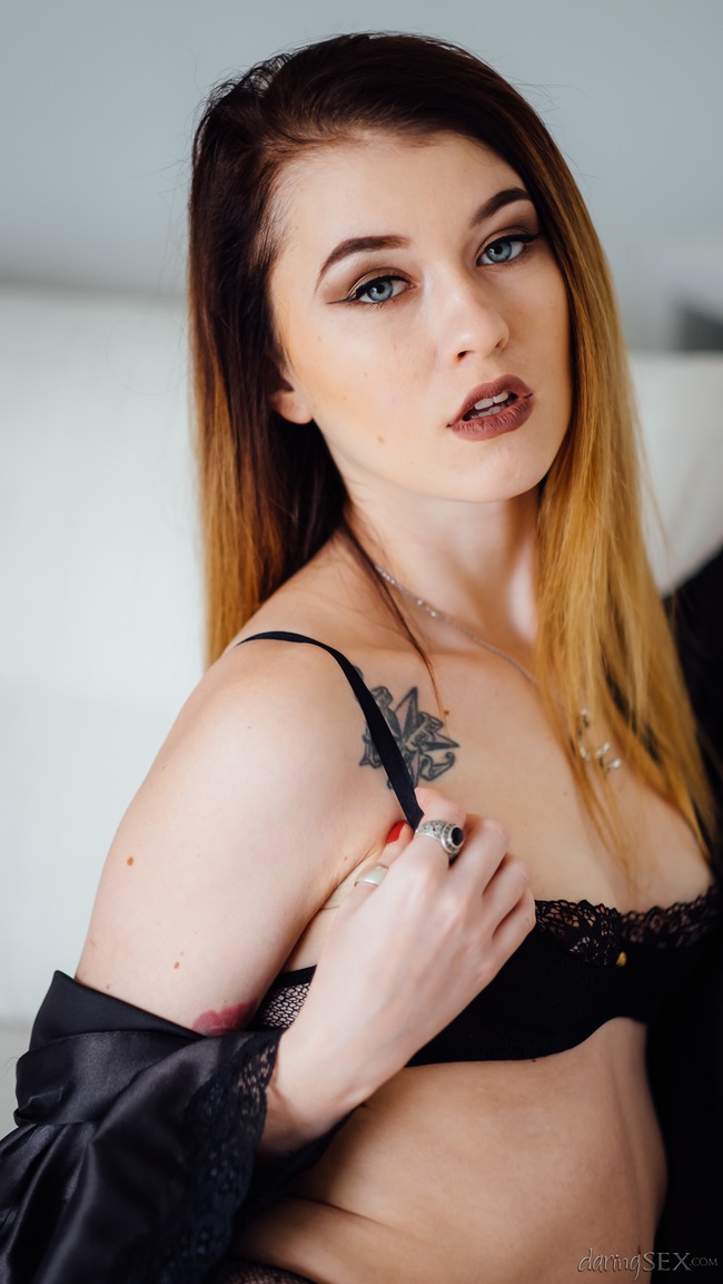 Beautiful Misha Cross Strips And Poses Nude (3/15)
