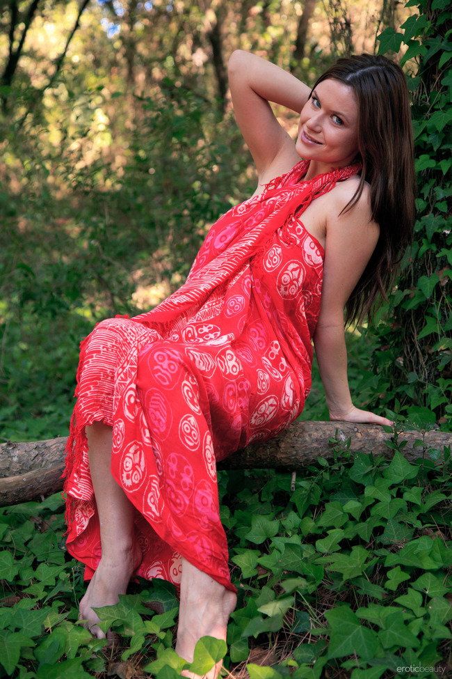 Big Boobed Girl Marjana In The Forest (1/15)