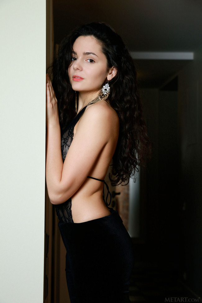 Raven Haired Beauty Bridgette Angel (3/20)