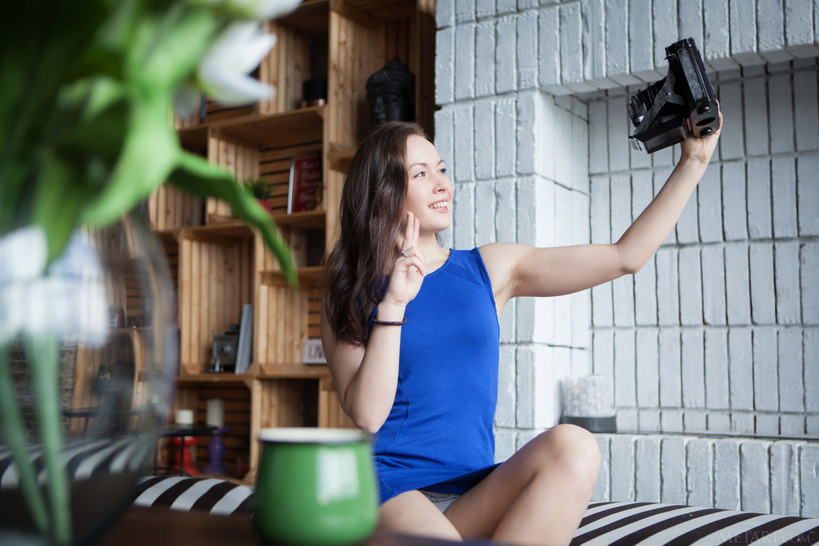 Beautiful Vicky Masone, Russian head-turner (1/21)