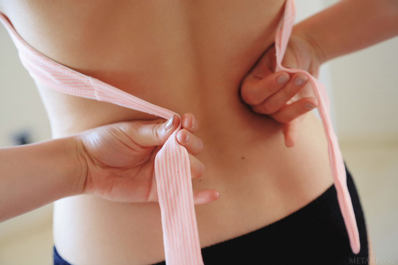 Stunning Asian babe Malena (6/21)