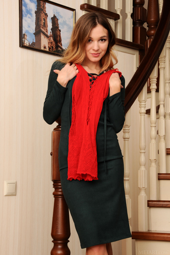 Gorgeous blonde Kaleesy (7/21)