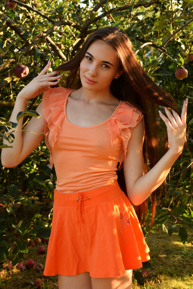 Presenting Lola Cherie (1/21)