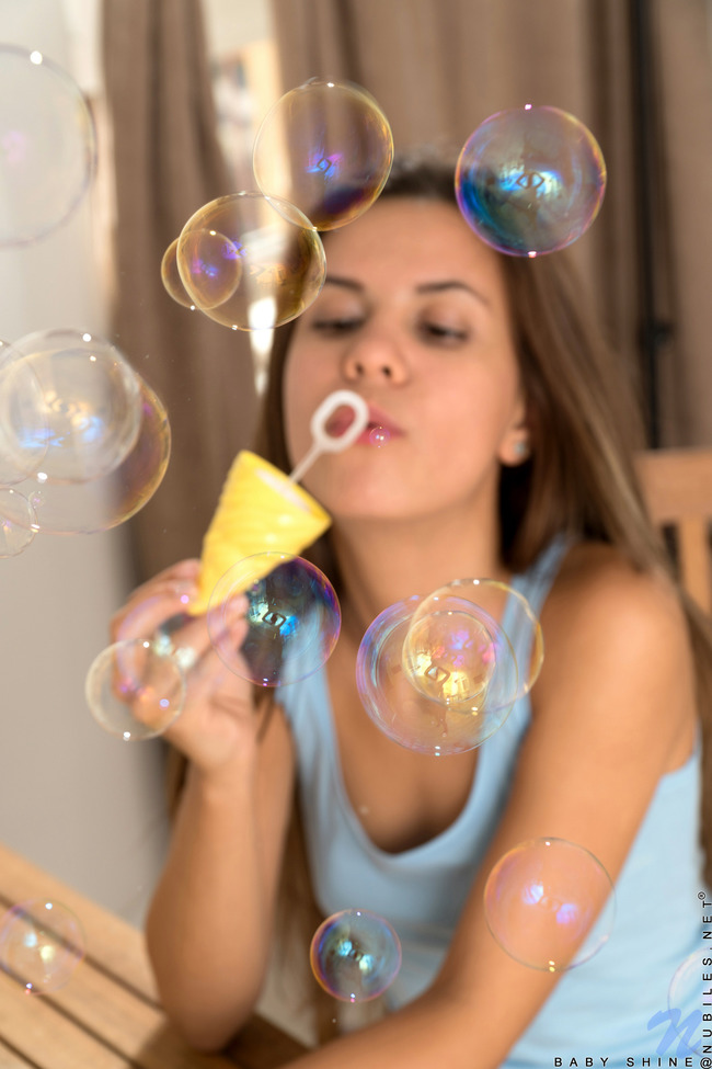 Bubbly Babe (1/21)