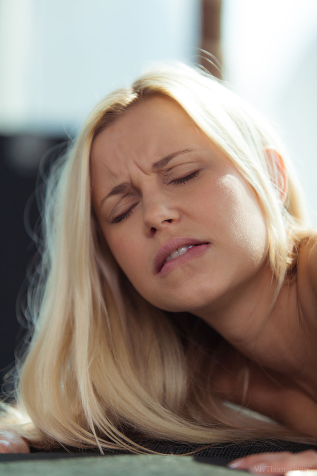 Lola And Julia Roca  (9/15)